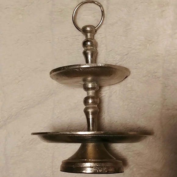Silver Solid Hammered Metal 2 Tiered Jewelry Stand - Picture 4 of 6